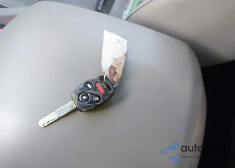 2011 Honda Pilot Ex-L z USA, uszkodzony, nr VIN 5FNYF4H50BB047641